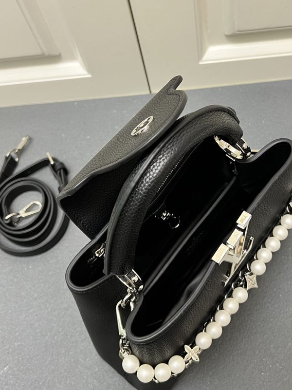 ルイヴィトン カプシーヌ BB ハンドバッグ 斜め掛け トリヨンレザー ブラック M12345 lv301032 N品 斜めがけバッグ レディース ルイヴィトンバッグ人気順 - 画像 (4)
