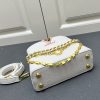 ルイヴィトン カプシーヌ mini ホワイト M12344 トリヨンレザー lv301036 N品 ルイヴィトン 斜めがけ レディース 廃盤 - 画像 (7)