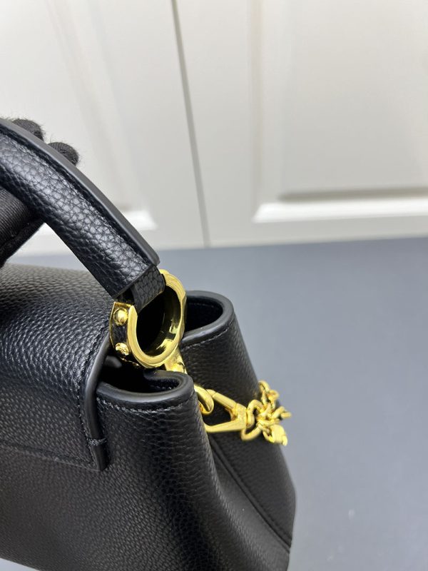 ルイヴィトン カプシーヌ mini ブラック M12344 トリヨンレザー lv301037 N品 ルイヴィトン ショルダーバッグ 新品 - 画像 (6)