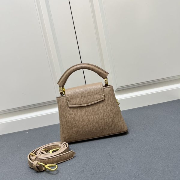 ルイヴィトン カプシーヌ mini ブラウン M12344 トリヨンレザー lv301038 N品 ルイヴィトン ショルダーバッグ 新品 - 画像 (9)