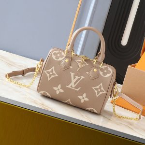 ボストンバッグ