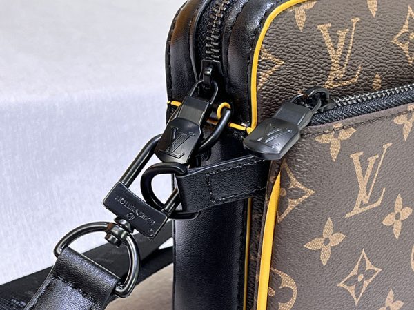 ルイヴィトン Monogram Trio Messenger Shoulder Bag M46694 モノグラム トリオ メッセンジャー ショルダー バッグ ブラウン - 画像 (6)