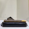 ルイヴィトン Monogram Trio Messenger Shoulder Bag M46694 モノグラム トリオ メッセンジャー ショルダー バッグ ブラウン - 画像 (4)