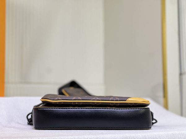ルイヴィトン Monogram Trio Messenger Shoulder Bag M46694 モノグラム トリオ メッセンジャー ショルダー バッグ ブラウン - 画像 (4)