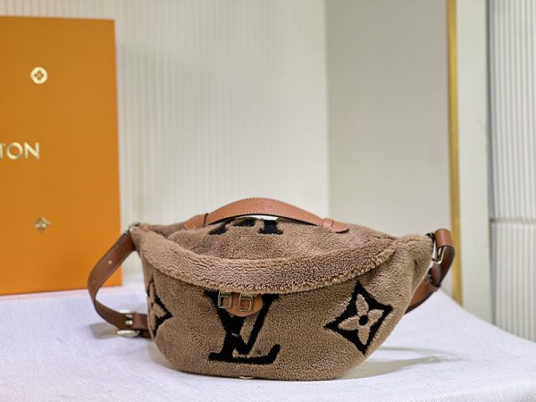 ルイヴィトン アウトレット 店舗 VUITTON モノグラム・テディ バムバッグMM ウエストバッグ ボディバッグ lv301058 ルイヴィトン ミニバムバッグ - 画像 (8)
