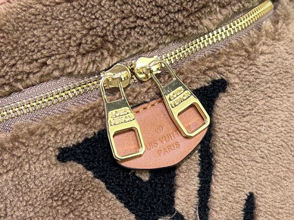 ルイヴィトン アウトレット 店舗 VUITTON モノグラム・テディ バムバッグMM ウエストバッグ ボディバッグ lv301058 ルイヴィトン ミニバムバッグ - 画像 (7)