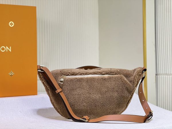 ルイヴィトン アウトレット 店舗 VUITTON モノグラム・テディ バムバッグMM ウエストバッグ ボディバッグ lv301058 ルイヴィトン ミニバムバッグ - 画像 (5)