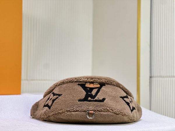 ルイヴィトン アウトレット 店舗 VUITTON モノグラム・テディ バムバッグMM ウエストバッグ ボディバッグ lv301058 ルイヴィトン ミニバムバッグ - 画像 (4)