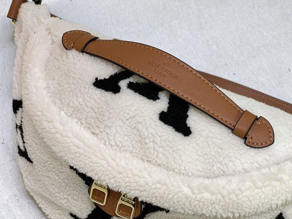 ルイヴィトン アウトレット 店舗 VUITTON モノグラム・テディ バムバッグMM ウエストバッグ ボディバッグ lv301059 ヴィトン バムバッグ - 画像 (7)