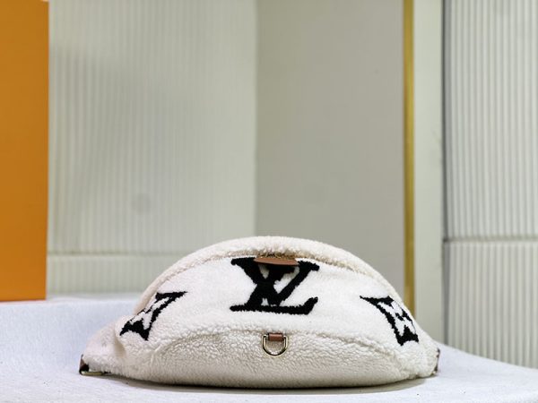 ルイヴィトン アウトレット 店舗 VUITTON モノグラム・テディ バムバッグMM ウエストバッグ ボディバッグ lv301059 ヴィトン バムバッグ - 画像 (5)