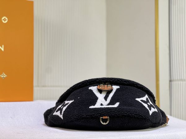 ルイヴィトン アウトレット 店舗 VUITTON モノグラム・テディ バムバッグMM ウエストバッグ ボディバッグ lv301060 ルイヴィトン 定番バッグ - 画像 (4)