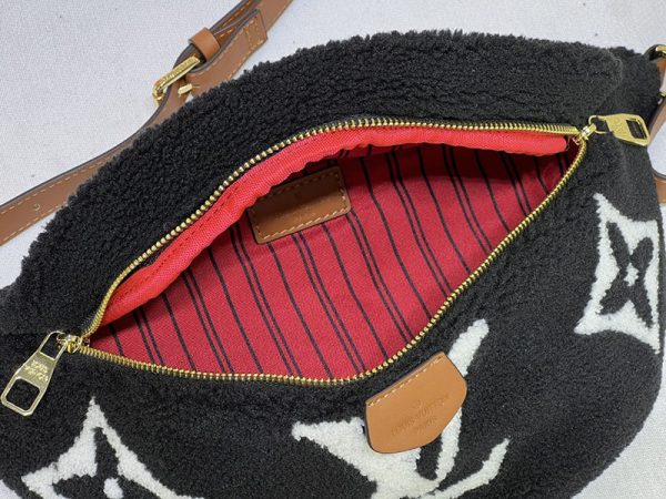 ルイヴィトン アウトレット 店舗 VUITTON モノグラム・テディ バムバッグMM ウエストバッグ ボディバッグ lv301060 ルイヴィトン 定番バッグ - 画像 (3)