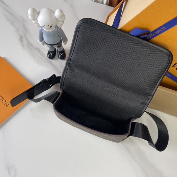 ルイヴィトン アウトレット 店舗 モノグラムエクリプス　ボスフォール　ウェアラブル　ウォレット lv301073 N品 ルイヴィトン バッグ メンズ 黒 - 画像 (3)