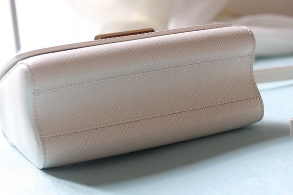 ルイヴィトン アウトレット 店舗 VUITTON ツイスト MM ショルダーバッグ M11724 ホワイト N品 ルイヴィトン エピ バッグ 人気 - 画像 (3)