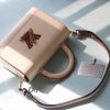 ルイヴィトン アウトレット 店舗 VUITTON ツイスト ワンハンドル PM ホワイト lv301078 ルイヴィトン エピ 人気 色 - 画像 (8)