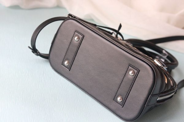 ルイヴィトン アウトレット 店舗 VUITTON アルマ BB ブラック lv301083 ルイヴィトン アルマ 人気 - 画像 (6)