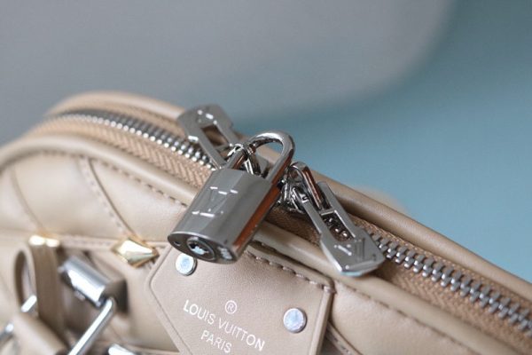ルイヴィトン アウトレット 店舗 VUITTON アルマ BB M24153 ベージュ lv301084 ルイヴィトン アルマ 人気 - 画像 (4)