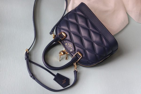 ルイヴィトン アウトレット 店舗 VUITTON ヴェルニ アルマ BB マルタージュ ブルーマリーヌ M23666 レディース ラムレザー 2WAYバッグ - 画像 (8)