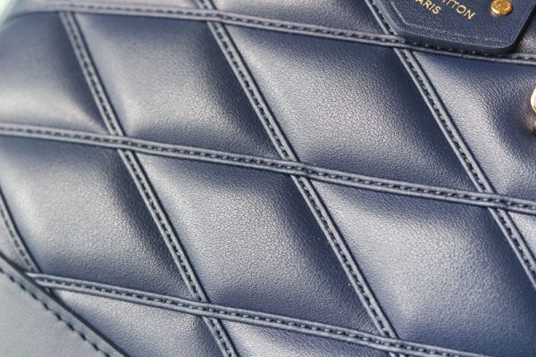 ルイヴィトン アウトレット 店舗 VUITTON ヴェルニ アルマ BB マルタージュ ブルーマリーヌ M23666 レディース ラムレザー 2WAYバッグ - 画像 (6)