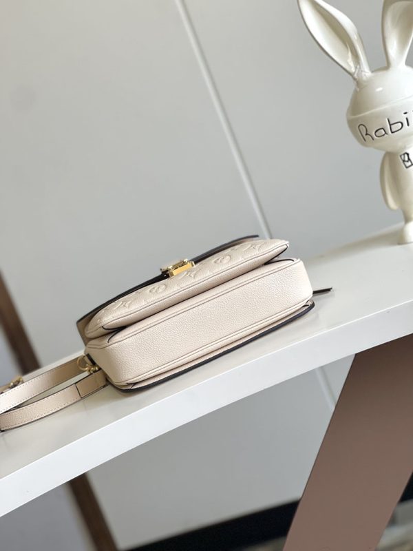 LOUIS VUITTON ポシェット・メティスMM モノグラム・アンプラント クリーム M44072 ルイヴィトン バッグの人気 超N品 - 画像 (7)