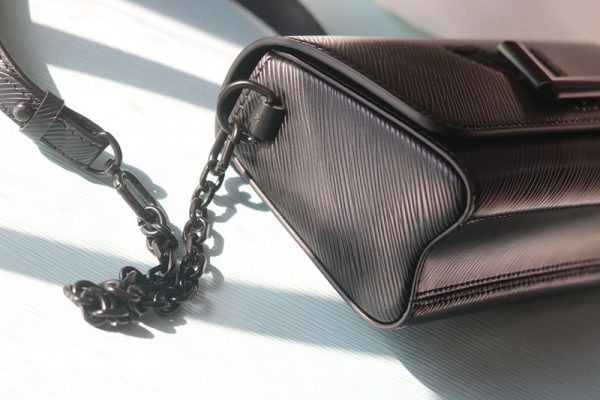 ルイヴィトン アウトレット 店舗 VUITTON ツイスト WEST ブラック M25336 エピ バッグ lv301097 N品 ルイヴィトン エピ ショルダーバッグ - 画像 (4)