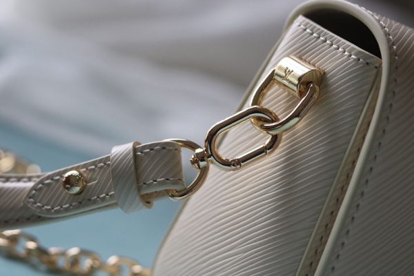 ルイヴィトン アウトレット 店舗 VUITTON ツイスト WEST クオーツ M24550 エピ バッグ lv301101 N品 ルイヴィトン エピ バッグ 人気 - 画像 (6)