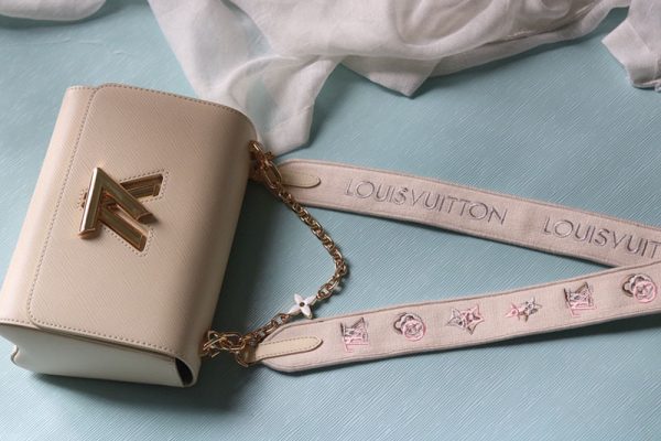 ルイヴィトン アウトレット 店舗 VUITTON ツイスト MM エピ M21554 クオーツピンク / ベージュ N品 lv301104 ルイヴィトン エピ バッグ 種類 - 画像 (9)