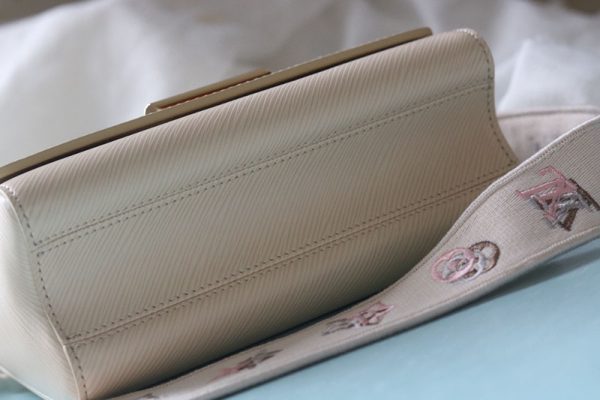 ルイヴィトン アウトレット 店舗 VUITTON ツイスト MM エピ M21554 クオーツピンク / ベージュ N品 lv301104 ルイヴィトン エピ バッグ 種類 - 画像 (4)
