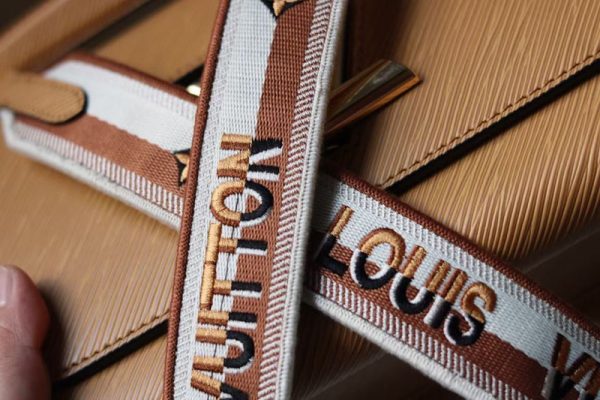 ルイヴィトン アウトレット 店舗 VUITTON ツイスト MM エピ M21554 ブラウン N品 lv301108 ルイヴィトン バッグ 人気順 - 画像 (7)