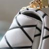 ルイヴィトン アウトレット 店舗 LV ツイストロック GO-14 MM M22890 ショルダーバッグ ホワイト、ブラック - 画像 (5)