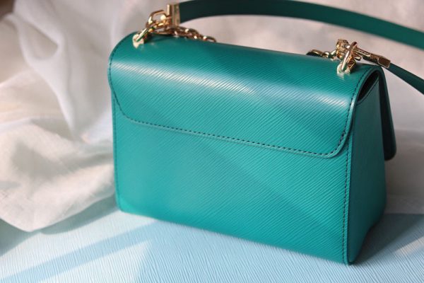 ルイヴィトン アウトレット 店舗 LV エピ ツイストMM チェーンショルダーバッグ lv301124 グリーン N品 チェーンバッグ 流行り いつまで - 画像 (7)