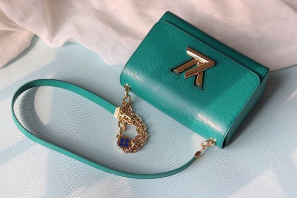 ルイヴィトン アウトレット 店舗 LV エピ ツイストMM チェーンショルダーバッグ lv301124 グリーン N品 チェーンバッグ 流行り いつまで - 画像 (6)