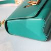 ルイヴィトン アウトレット 店舗 LV エピ ツイストMM チェーンショルダーバッグ lv301124 グリーン N品 チェーンバッグ 流行り いつまで - 画像 (5)