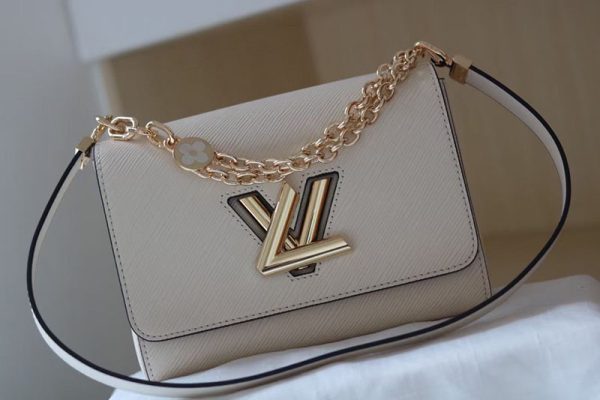 ルイヴィトン アウトレット 店舗 LV エピ ツイストMM チェーンショルダーバッグ M21116 クオーツ レディース - 画像 (9)
