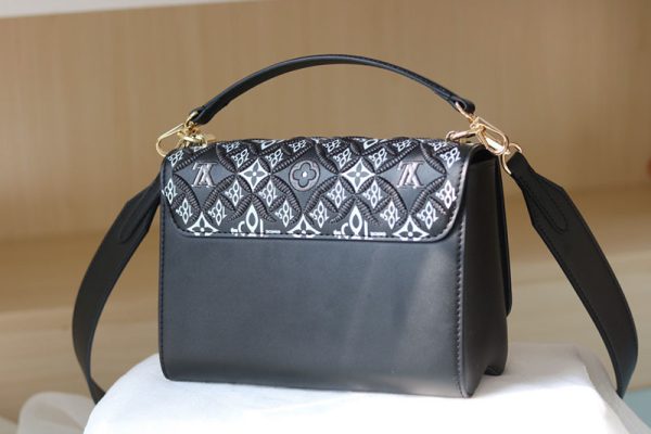 ルイヴィトン アウトレット 店舗 VUITTON ショルダーバッグ Since 1854 ツイストMM M57442 ブラック N品 - 画像 (5)