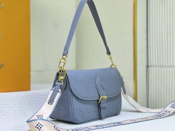 ルイヴィトン M46846ディアヌ NM PM ショルダー ブルー N品 LOUIS VUITTON ルイヴィトン アウトレット御殿場 - 画像 (9)