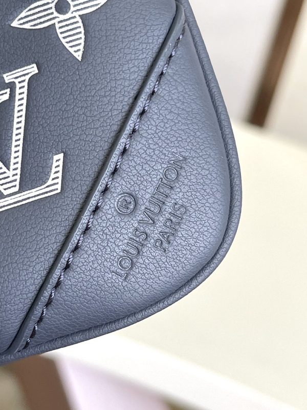 LOUIS VUITTON トリオ･メッセンジャー M24753 ルイヴィトン モノグラム・シャドウ ブルーマリーヌ 超N品 - 画像 (6)