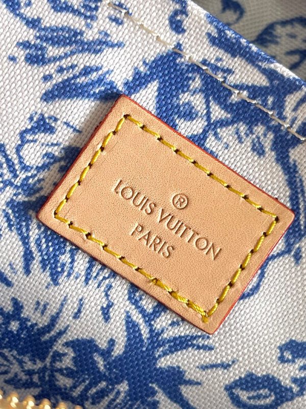 LOUIS VUITTON オンザゴー EW モノグラム・タイル キャンバス ラグーン ブルー lv301180 超N品 ルイヴィトンミニトートバッグ - 画像 (4)