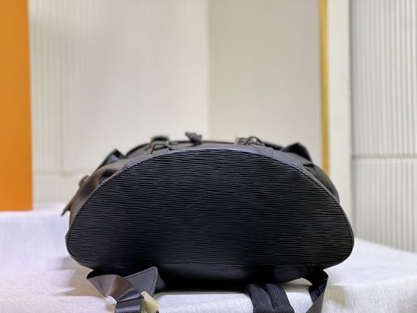 ルイヴィトン クリストファーMM エピXL リュックサック バックパック リュック M24326 ブラック エピ レザー N品 - 画像 (4)