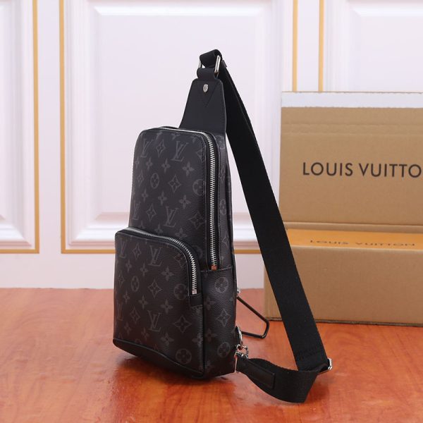 ルイヴィトン ボディバッグ メンズ モノグラム エクリプス アウヴェニュー・スリングバッグ ブラック LOUIS VUITTON M47137 - 画像 (9)