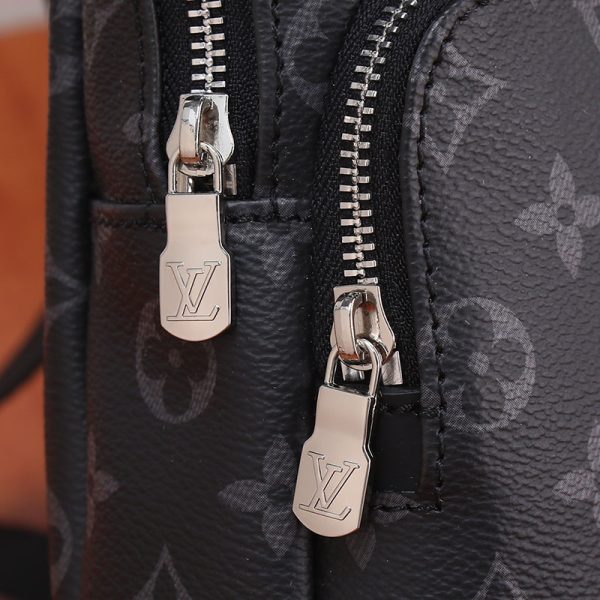 ルイヴィトン ボディバッグ メンズ モノグラム エクリプス アウヴェニュー・スリングバッグ ブラック LOUIS VUITTON M47137 - 画像 (4)