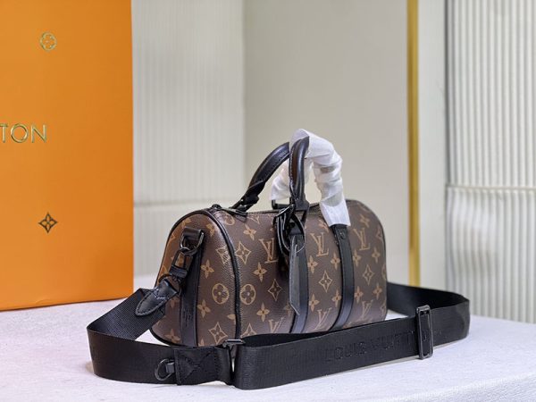 ルイヴィトン モノグラム LVラバー キーポルXS M45788 レディース 2WAYバッグ N品 LOUIS VUITTON - 画像 (8)