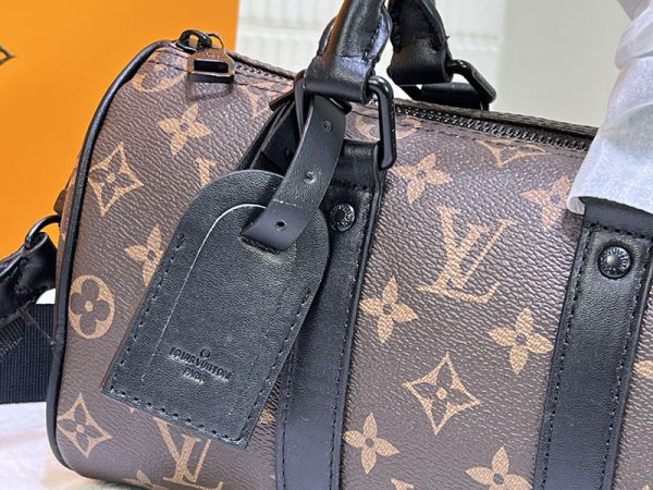 ルイヴィトン モノグラム LVラバー キーポルXS M45788 レディース 2WAYバッグ N品 LOUIS VUITTON - 画像 (6)
