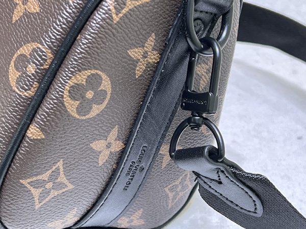 ルイヴィトン モノグラム LVラバー キーポルXS M45788 レディース 2WAYバッグ N品 LOUIS VUITTON - 画像 (5)