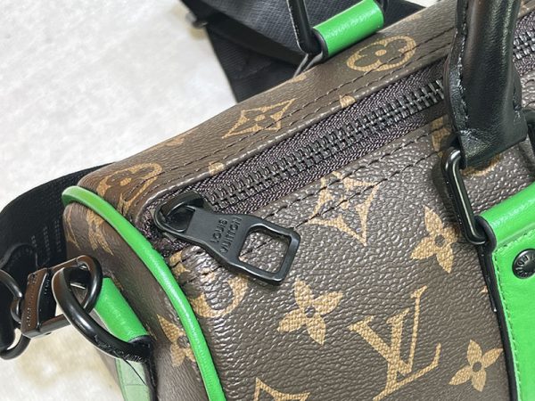 ルイヴィトン モノグラム LVラバー キーポルXS レディース 2WAYバッグ lv301226 グリーン N品 ルイヴィトン スピーディ25 値上げ - 画像 (4)