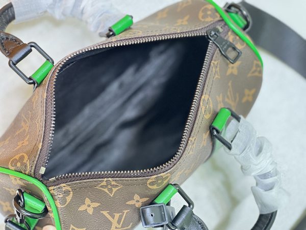 ルイヴィトン モノグラム LVラバー キーポルXS レディース 2WAYバッグ lv301226 グリーン N品 ルイヴィトン スピーディ25 値上げ - 画像 (2)