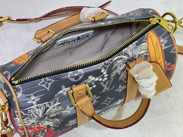 ルイヴィトン キーポル・バンドリエール 25 サーフィン・モノグラム キャンバス ネイビーブルー M25440 N品 - 画像 (3)