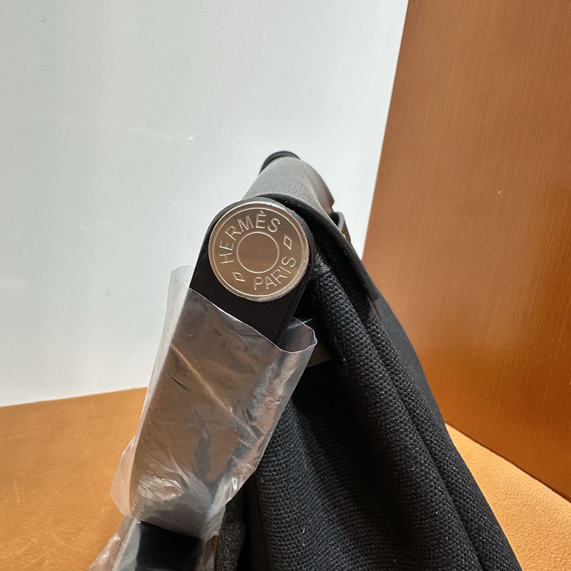 エルメス バッグ値段 HERMES エールバッグジップ ミニ 黒 ブラック トワルアッシュ シルバー金具 2521245 エルメス エールバッグ 定価 - 画像 (6)