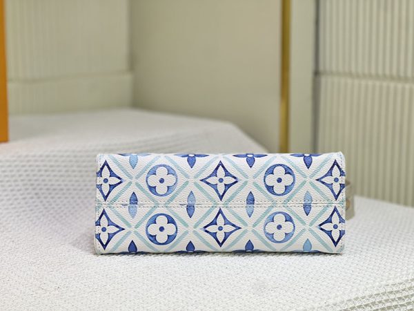 ルイヴィトン オンザゴー EW モノグラム・タイル lv301264 N品 ハイブランド トートバッグ 人気 - 画像 (5)