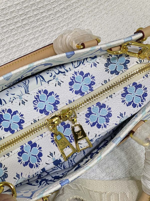 ルイヴィトン オンザゴー EW モノグラム・タイル lv301264 N品 ハイブランド トートバッグ 人気 - 画像 (3)